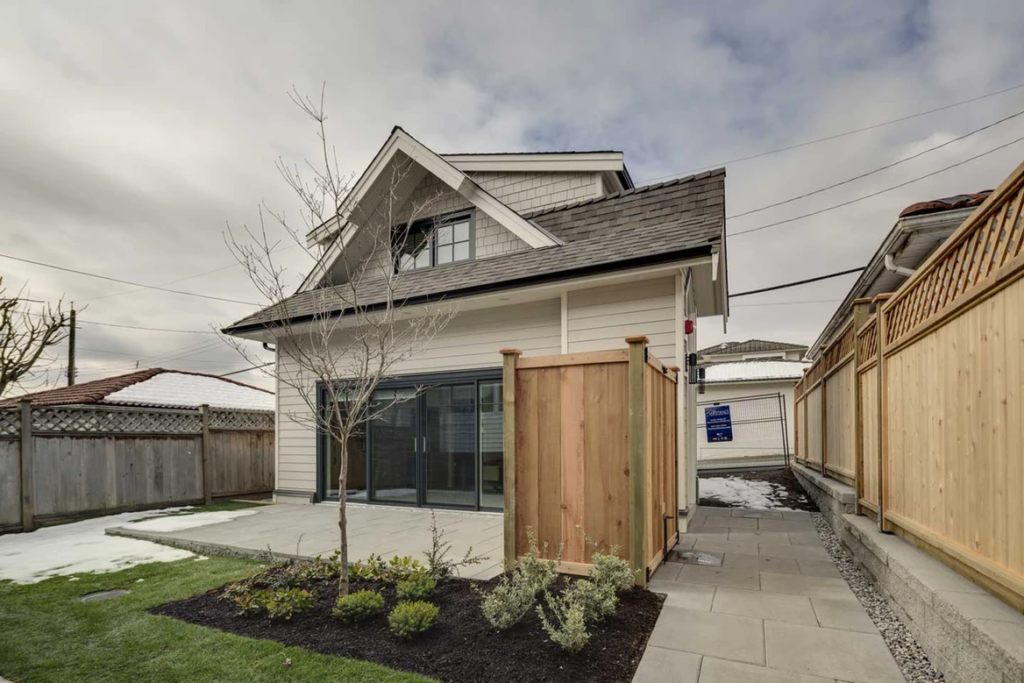 Laneway Home in Vancouver | Abstract Homes - Custom Home Builder and Renovation Company in Vancouver, Laneway Home Builder in Burnaby, Richmond, Surrey, Langley