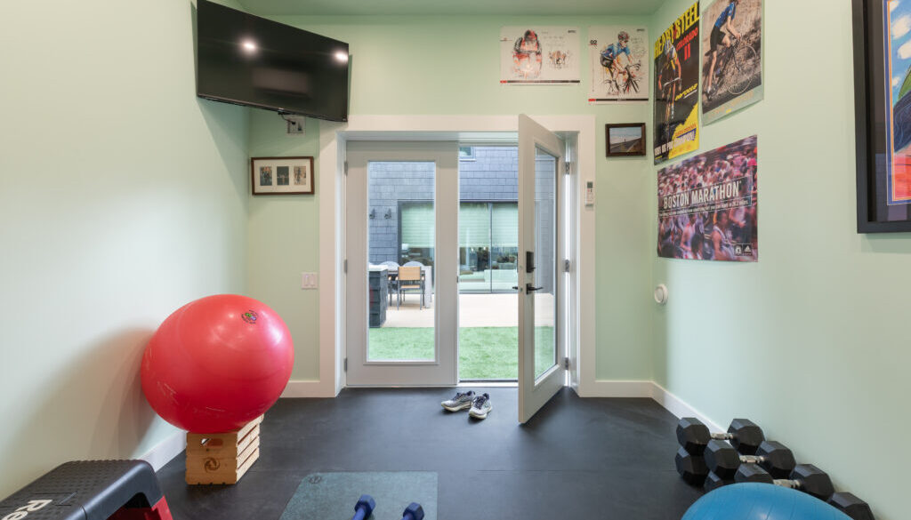 Home Gym Renovation Vancouver, Basement Renovation Contractor in West Vancouver for Home Gym Conversions  