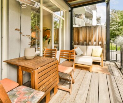 Perfect Patio Construction in Vancouver Integrating an Indoor-Outdoor Kitchen 