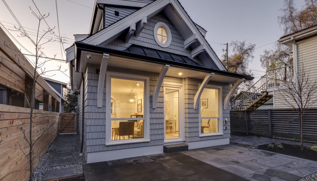 Abstract Homes Builder in Greater Vancouver | Quebec Laneway House in Vancouver - Rare Find