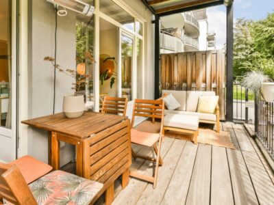 Perfect Patio Construction in Vancouver Integrating an Indoor-Outdoor Kitchen 